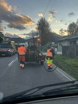 Asfaltove zálievky spojov, trvale pružná modifikovaná.Bitume