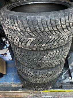 Zimné Pneu Nokian 235/40 R19
