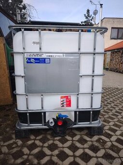 IBC KONTAJNERY 1000 LITROVE NÁDRŽE