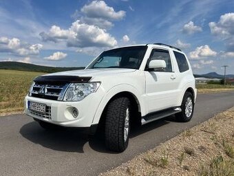 Mitsubishi Pajero Mitsubishi Pajero 3.2DI-D SWB 147 kW