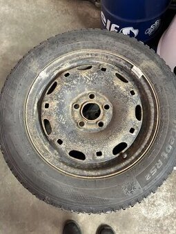 Zimné Pneu 165/70 R14 + originálne disky