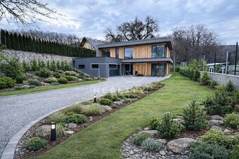 STAVEBNÝ POZEMOK O ROZLOHE 1253M2 V OBCI DUBODIEL