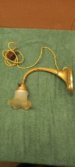 Mosadzná lampa