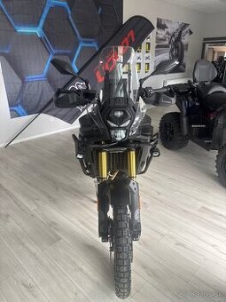 Voge 800 rally