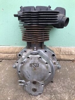 NSU 351 OSL karter, veko rozvodu, valec, piest a hlava