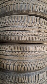 Predám 4ks jazdené zimné 235/55r18-104H Toyo