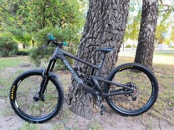Santa Cruz Nomad V4