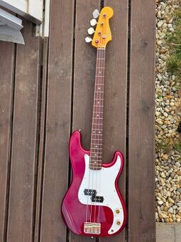 Fender precission Japan bass