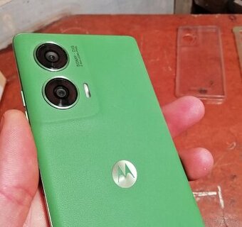 Zánovní Motorola Edge 50 Fusion 12/128 PRASKLÉ SKLO