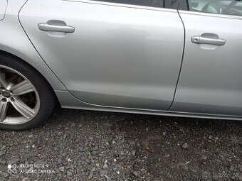 pravé zadné dvere Audi A7 4G (farba: LA7W)