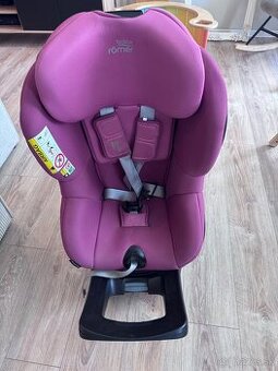 BRITAX RÖMER Dualfix M i-Size (61-105 cm) 9-18kg Wine Rose