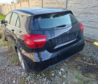 Mercedes A180 W176