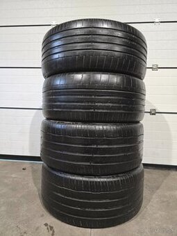 Letné Pneu 285/40 R22