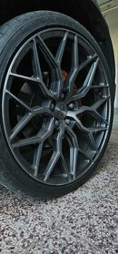 Predám pneu Dunlop 295/30  R22 103Y