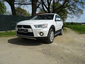 Mitsubishi Outlander 2,2 DI-D 4x4 Automat 7.míst,max výbava