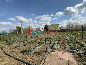 ZNÍŽENÁ CENA/Predaj, jedinečný stavebný pozemok-Želiezovce(N