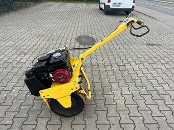 Rucne Vedeny Vibracny valec Bomag BW 55 E