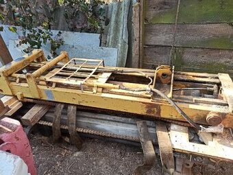 Veža zdviž za traktor trojbod