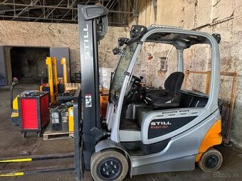 Prodám El. VZV Still RX 60-30 r.v. 2019 najeto jen 6369 mth