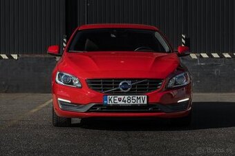 Volvo V60 D3 EDITION 2016 automat (MOŽNÝ ODPOČET DPH)