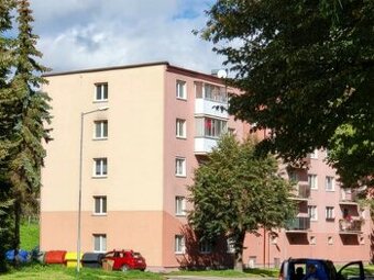 ⌂ Prenájom 2-izbový byt s balkónom 56 m2 Prievidzská Handlov