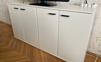Komoda pod televízor