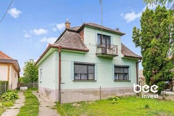 Rodinný dom v centre Malinova na pozemku 1143 m²