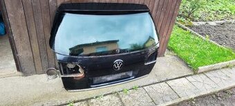 Predám zadné sklo na VW Passat Variant B6