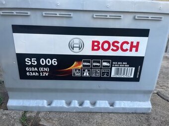 Autobatéria Akumulátor 12V 63Ah 610A BOSCH S5 006