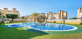 Apartmán 3+kk s bazénom Orihuela-Cabo Roig, Španielsko