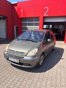 Predám Citroen Xsara Picasso 1,6i r.2010