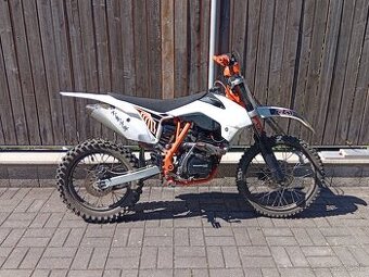 Predám Minirocket huricane 150ccm