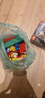 Lego a váhu + Technic, nové stihacka