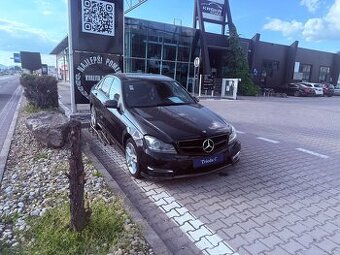 Mercedes Benz C220 CDi AMG Optik SK ŠPZ