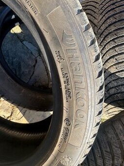 Zimné pneu Hankook 225/45 R17