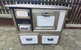 Smaltovaná pec na tuhé palivo-plne funkčná