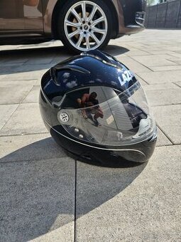 Prilba (helma) Lazer