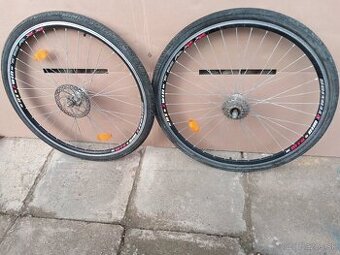 Kolesá na trekingový bicykel 28"