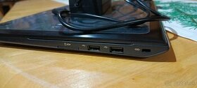 Samsung i7 16GB RAM + virtuálne okuliare 4K