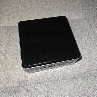 Mini PC - nuc6cayh - 4GB RAM, 128GB SSD (Bez príslušenstva)