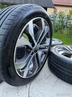 225 45/ R17 GoodYear letné 5x112