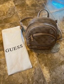 Ruksak Guess