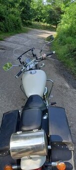 Suzuki Maraduer Vz800