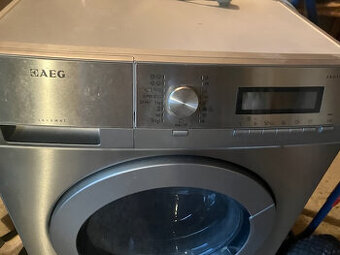 Predam pracku AEG L85275XFL