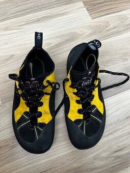 Lezečky Saltic Eliot - Barefoot climbing