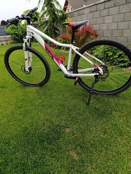 Dámsky bicykel Cube access ws eaz