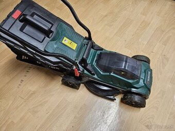 Parkside elektricka kosacka
