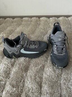 Nike tenisky 43