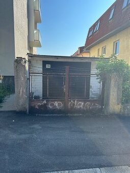Garáž v Trenčíne na Sihoti