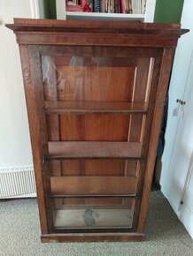 Predám vitrínu biedermeier - 1